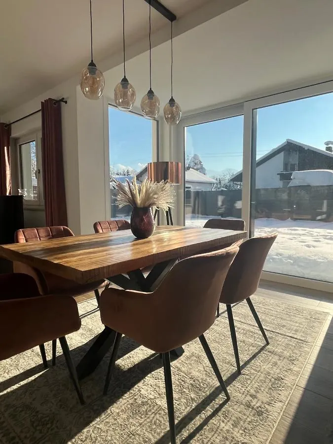 Uniqe I 95Qm I Bergblick I Garten I Bbq I Seenah Prien am Chiemsee